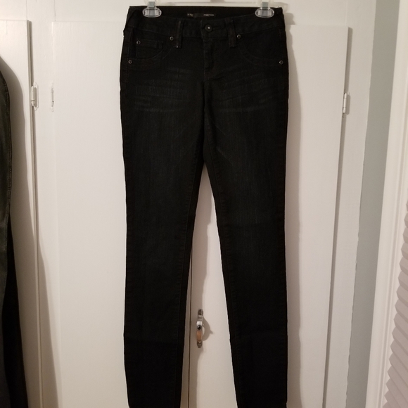 Maurices Black Skinny Jeggings With Sequin Pockets - Picture 2 of 7
